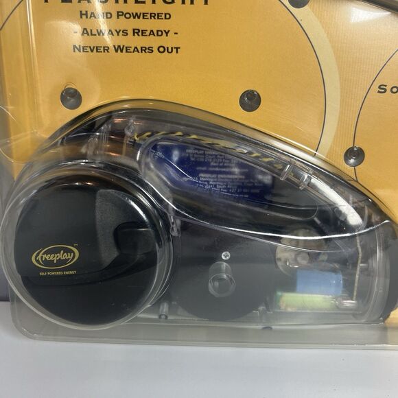 Self Powered Energy Wind Up S360 Radio & 2020 Flashlight By Freeplay NEW - Picture 4 of 8